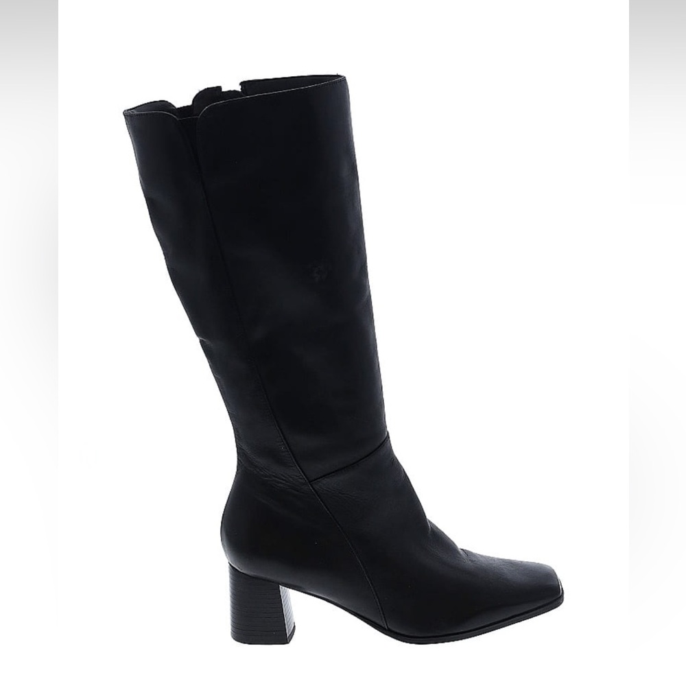Extra wide 7.5 Naturalizer Boots